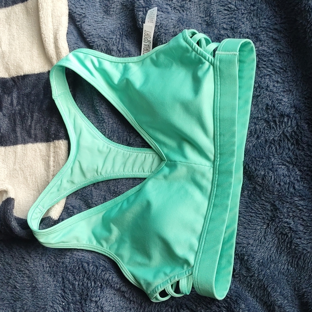 Victoria's Secret sports bra. XS